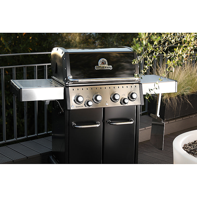 Broil King Baron 490 Black Gasgrill 4 Brenner 11,4 kW Drehspieß Gussroste – Bild 10